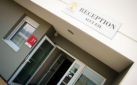 Adonis Hotel Bayonne